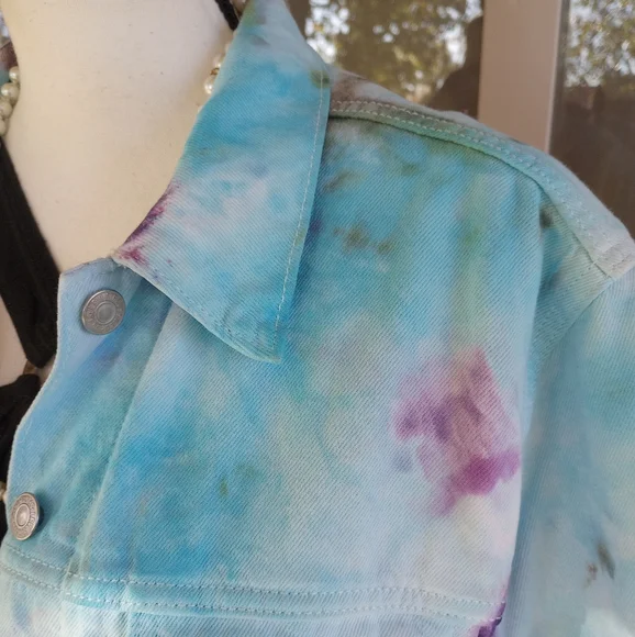 Levi's Premium Rainbow Tie Dyed Ex Boyfriend Trucker Denim Jean Jacket